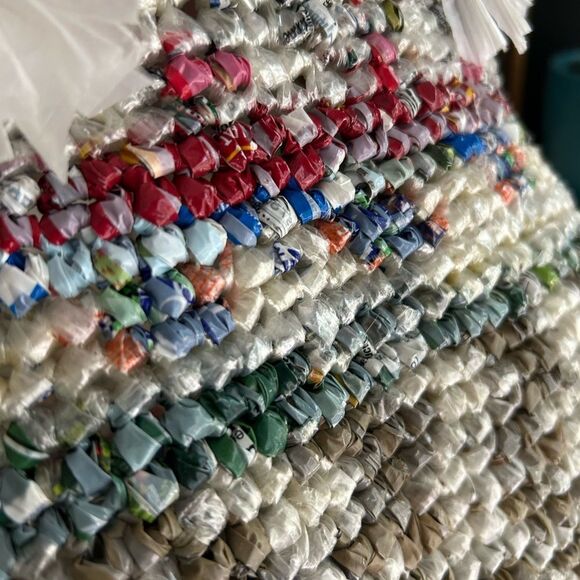 Hand crafted Woven Plastic Bag Eco-Friendly Multicolor Tote Bag 16" x 13" - Picture 15 of 16